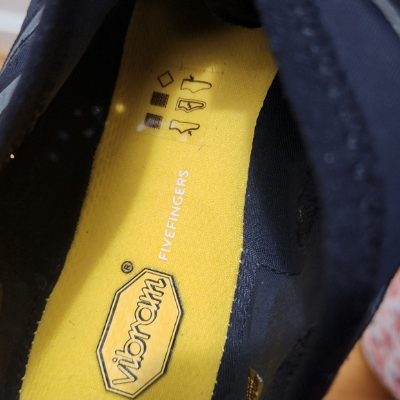Vibram FiveFingers Men’s Barefoot Minimalist Training Shoes Black Yellow Size 12 - Picture 9 of 9